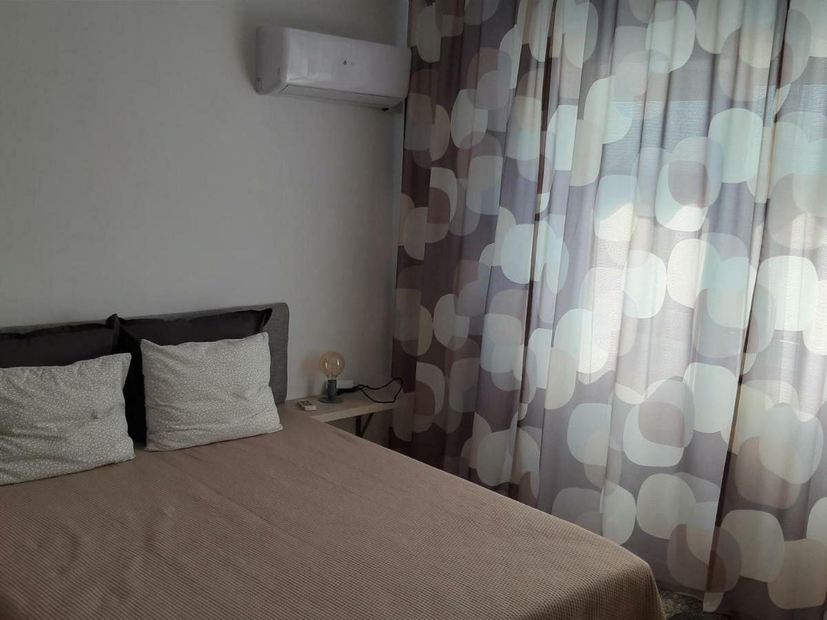 Apartament 2 Camere Sulina Buitenkant foto