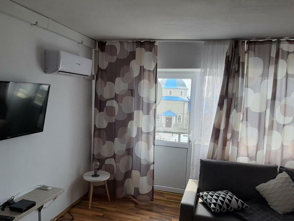 Apartament 2 Camere Sulina Buitenkant foto