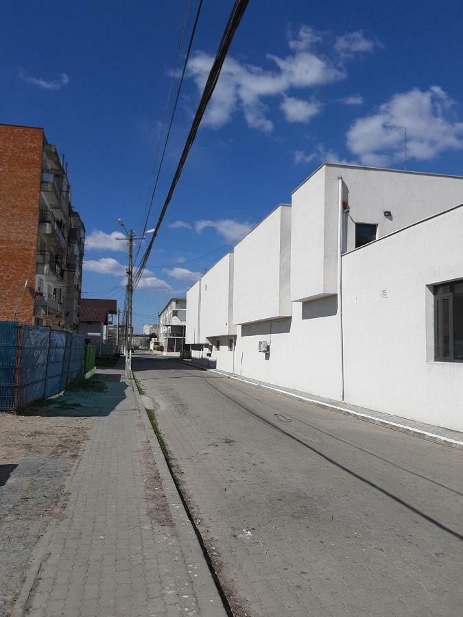 Apartament 2 Camere Sulina Buitenkant foto