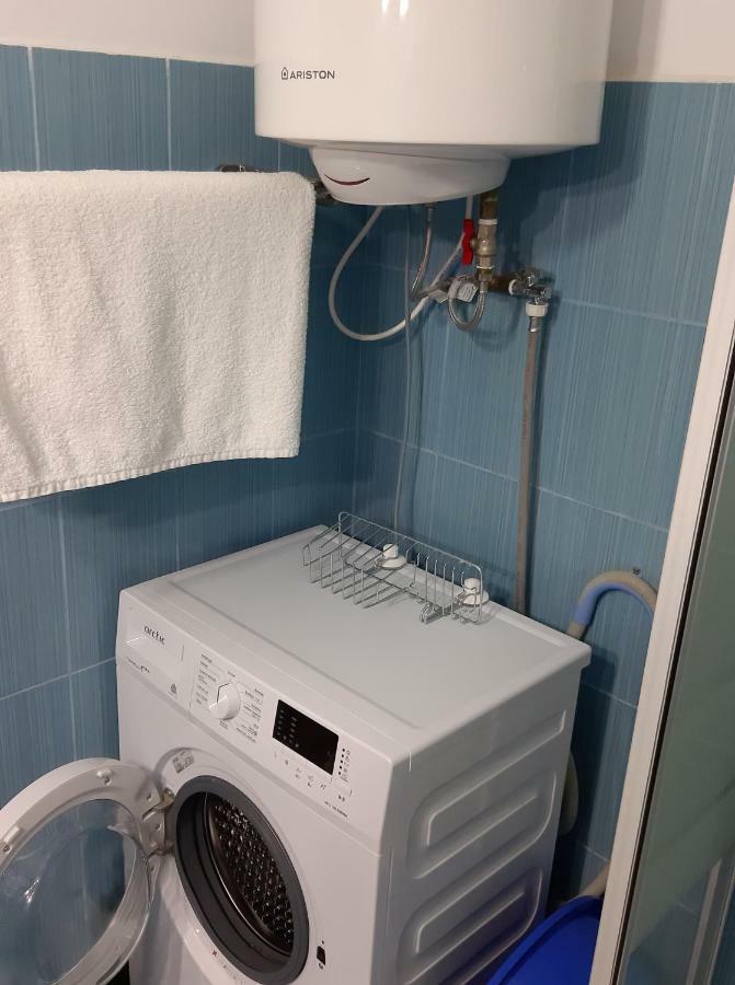 Apartament 2 Camere Sulina Buitenkant foto
